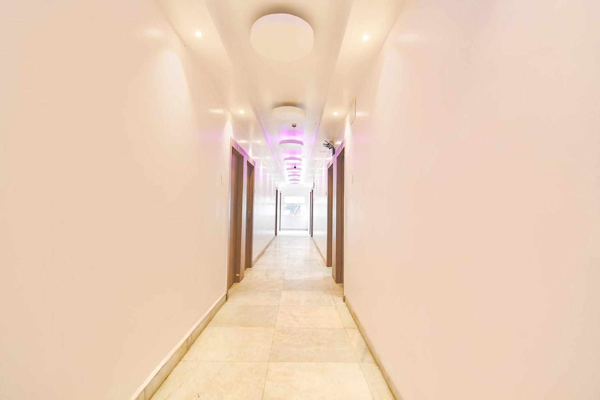 Fabhotel Prime The Golden Plaza - Nr Tarapith Temple מראה חיצוני תמונה