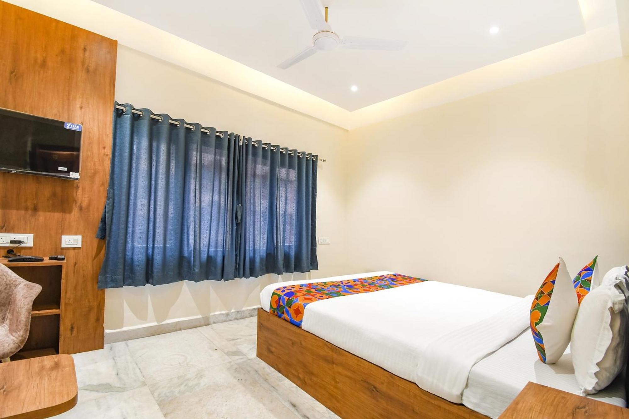 Fabhotel Prime The Golden Plaza - Nr Tarapith Temple מראה חיצוני תמונה