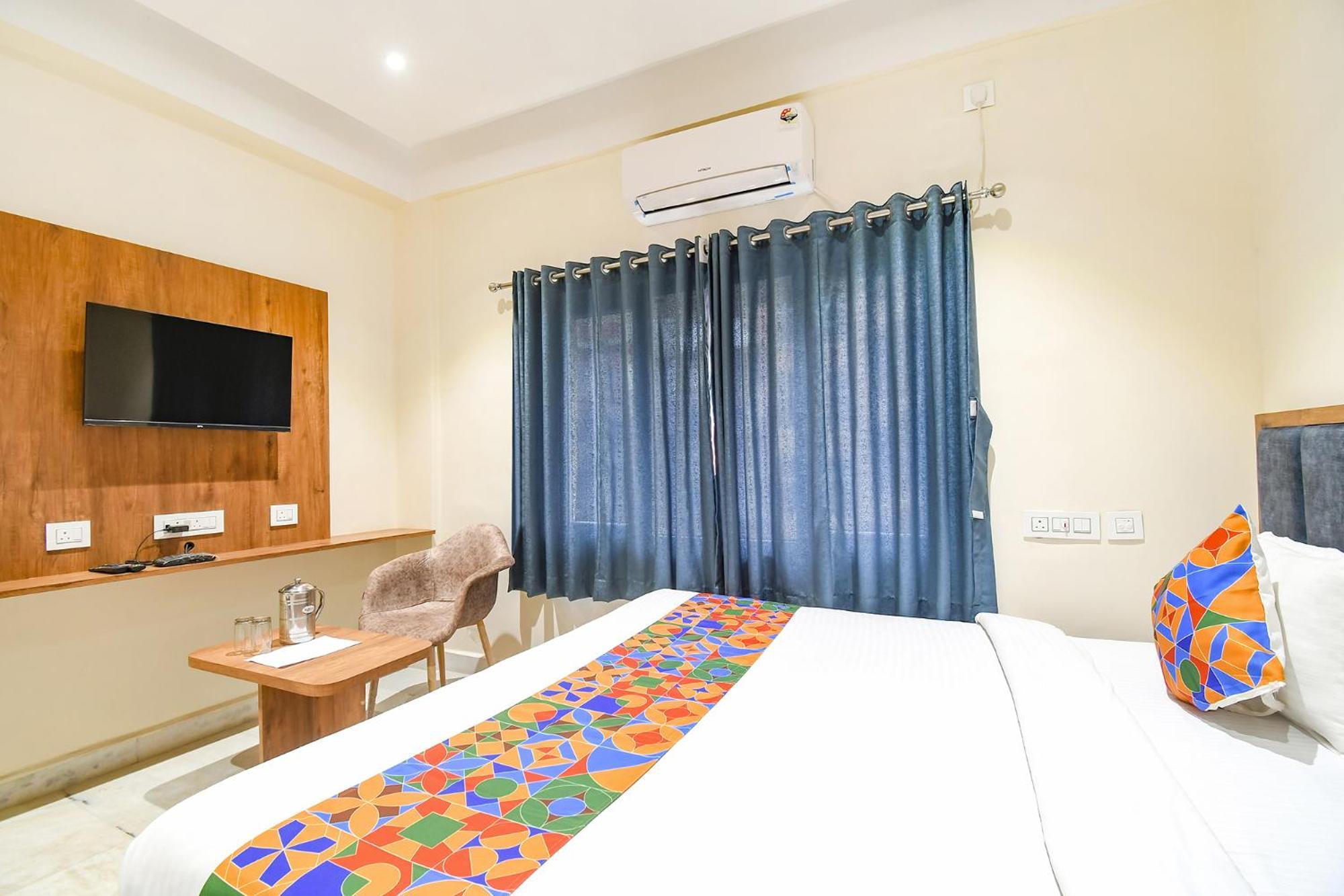Fabhotel Prime The Golden Plaza - Nr Tarapith Temple מראה חיצוני תמונה