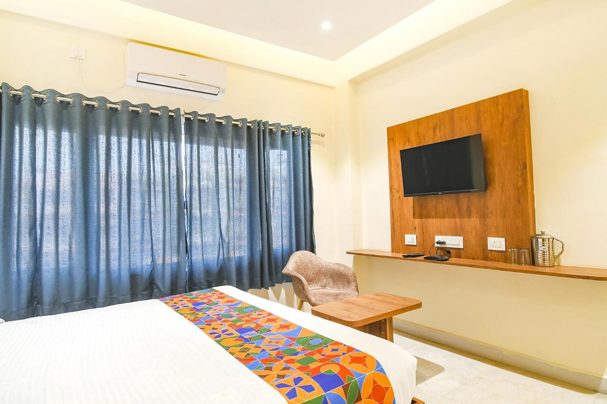 Fabhotel Prime The Golden Plaza - Nr Tarapith Temple מראה חיצוני תמונה